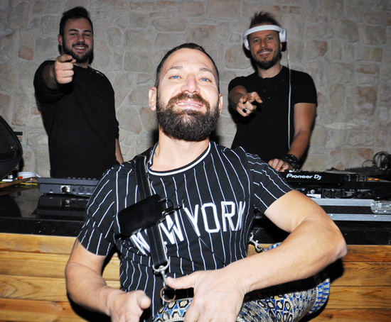 Ala Franga Meyhanede DJ Tarzı Müzik Çok Sevildi